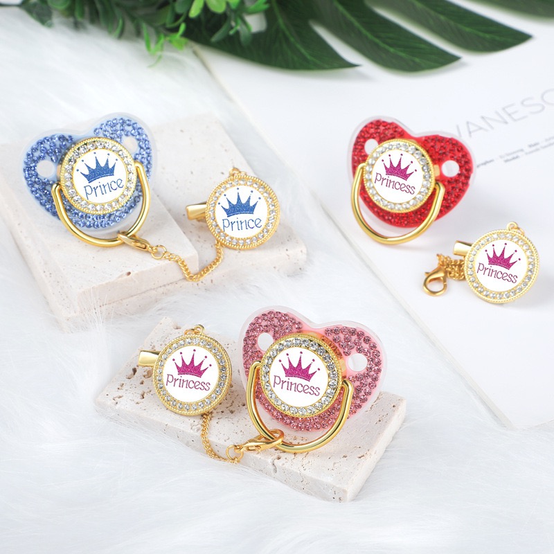 Luxury Crown Pacifier Clip Cha - Baby Clothing Gift Set recension och pris